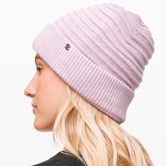 lululemon athletica Accessories - Lululemon Sweet and Sherpa Beanie HPKT